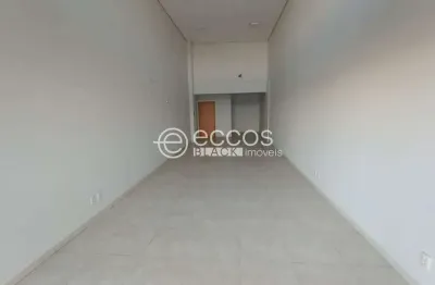 Ponto comercial para alugar na Avenida Rondon Pacheco, 698, Tabajaras, Uberlândia