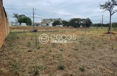 Terreno à venda na Rua Mônaco, 93, Laranjeiras, Uberlândia