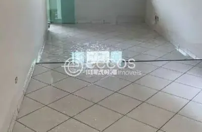 Casa à venda, 3 quartos, 1 suíte, 2 vagas, cidade jardim - uberlândia/mg