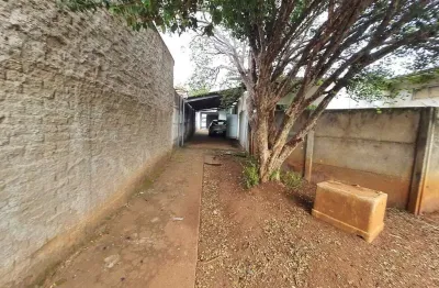 Terreno à venda na Avenida Sacramento, 692, Martins, Uberlândia
