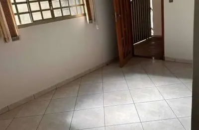 Casa para aluguel, 2 quartos, 1 vaga, bosque - araguari/mg