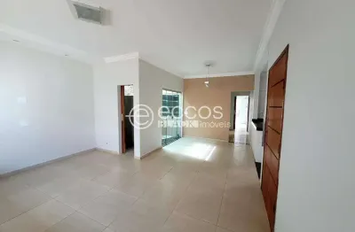 Casa para aluguel, 3 quartos, 1 suíte, 2 vagas, granada - uberlândia/mg