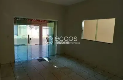 Casa à venda, 3 quartos, 1 suíte, 2 vagas, jardim das palmeiras - uberlândia/mg