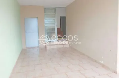Casa à venda, 3 quartos, 1 suíte, osvaldo rezende - uberlândia/mg