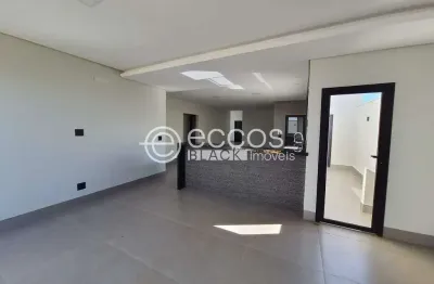 Casa em condomínio com 3 suítes para venda no bairro novo mundo