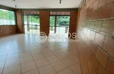 Casa à venda, 3 quartos, 1 suíte, 4 vagas, cidade jardim - uberlândia/mg