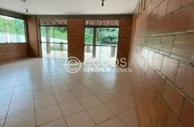 Casa à venda, 3 quartos, 1 suíte, 4 vagas, cidade jardim - uberlândia/mg