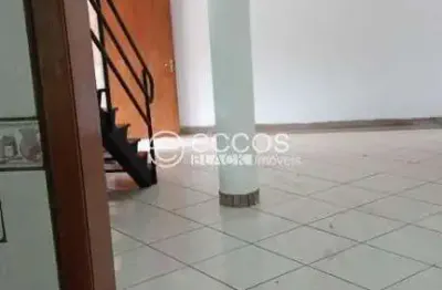 Casa à venda, 3 quartos, 1 suíte, 3 vagas, jardim holanda - uberlândia/mg