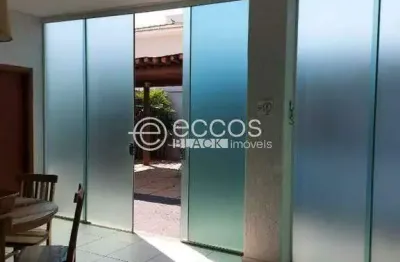 Casa em condomínio à venda, 4 quartos, 4 suítes, 2 vagas, jardim inconfidência - uberlândia/mg