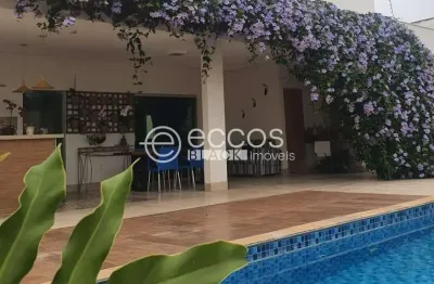 Casa à venda, 3 quartos, 3 suítes, 4 vagas, jardim karaíba - uberlândia/mg