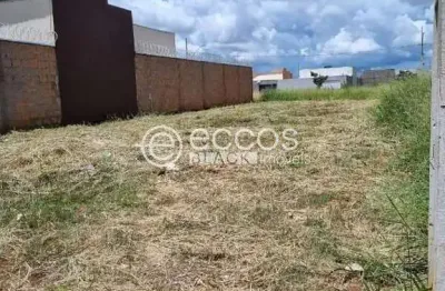 Terreno à venda na Rua José de Alencar, 69, Minas Gerais, Uberlândia