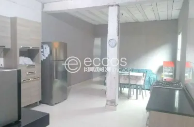 Casa à venda, 3 quartos, 1 suíte, 1 vaga, taiaman - uberlândia/mg