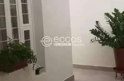 Casa à venda, 3 quartos, 1 suíte, 2 vagas, osvaldo rezende - uberlândia/mg