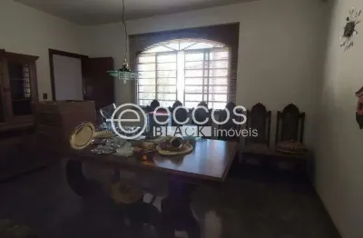 Casa à venda, 3 quartos, 1 suíte, 2 vagas, vigilato pereira - uberlândia/mg