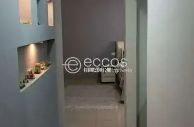 Casa à venda, 3 quartos, 2 suítes, 2 vagas, tubalina - uberlândia/mg