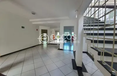 Casa à venda, 6 quartos, 2 suítes, 6 vagas, vigilato pereira - uberlândia/mg