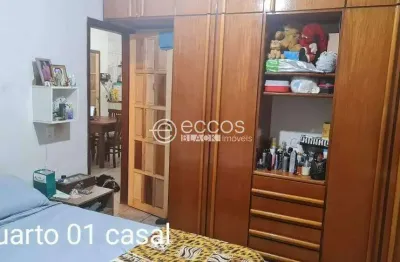Casa à venda, 3 quartos, 2 vagas, jardim patrícia - uberlândia/mg