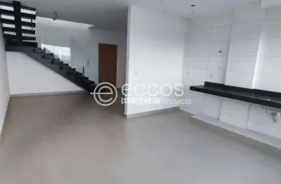 Cobertura à venda, 3 quartos, 1 suíte, 2 vagas, Tubalina - Uberlândia/MG