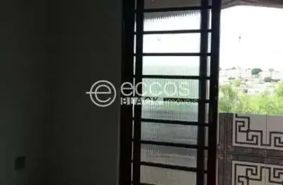 Apartamento à venda, 2 quartos, 1 suíte, 1 vaga, jardim brasília - uberlândia/mg