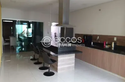 Casa à venda, 3 quartos, 1 suíte, 2 vagas, minas gerais - uberlândia/mg