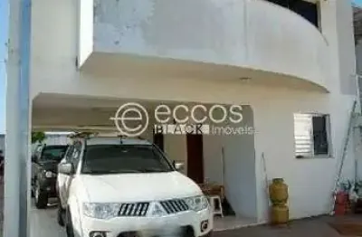 Casa à venda, 4 quartos, 3 suítes, 4 vagas, cidade jardim - uberlândia/mg