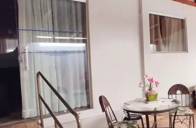 Casa à venda, 6 quartos, 2 vagas, centro - uberlândia/mg