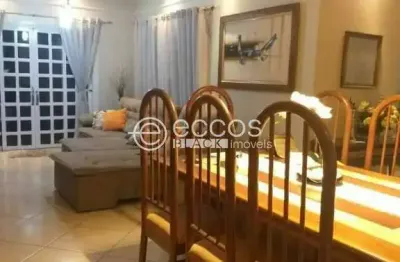 Casa à venda, 3 quartos, 3 suítes, 2 vagas, cidade jardim - uberlândia/mg