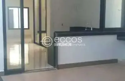 Casa à venda, 3 quartos, 1 suíte, 2 vagas, granada - uberlândia/mg