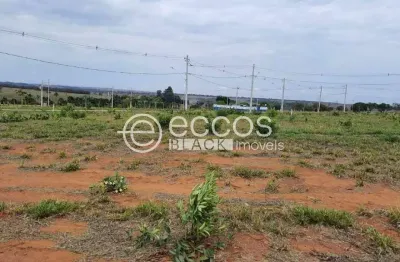 Terreno à venda na Rua Campo Bom, 62, Laranjeiras, Uberlândia