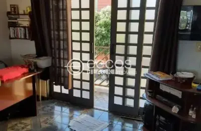 Casa à venda, 5 quartos, 1 suíte, 4 vagas, custódio pereira - uberlândia/mg