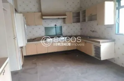 Casa à venda, 5 quartos, 3 suítes, 2 vagas, osvaldo rezende - uberlândia/mg