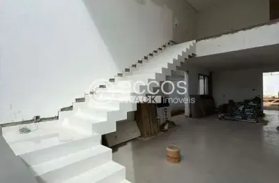 Casa em condomínio à venda, 3 quartos, 3 suítes, 4 vagas, nova uberlândia - uberlândia/mg