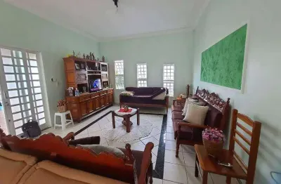 Casa à venda, 3 quartos, 1 suíte, 2 vagas, segismundo pereira - uberlândia/mg
