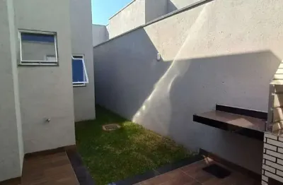 Casa à venda, 2 quartos, 1 suíte, 2 vagas, laranjeiras - uberlândia/mg