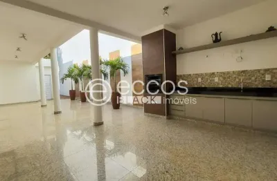 Casa à venda, 3 quartos, 1 suíte, 3 vagas, jardim karaíba - uberlândia/mg