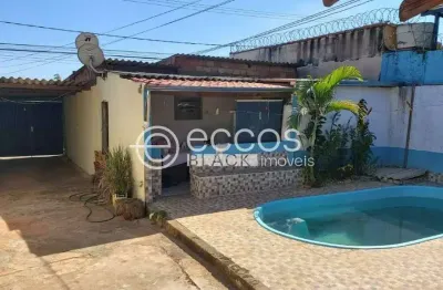 Casa à venda, 3 quartos, 1 suíte, 3 vagas, marta helena - uberlândia/mg