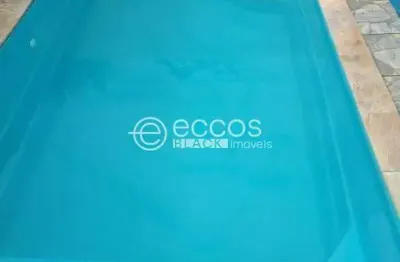 Casa à venda, 3 quartos, 2 vagas, jardim califórnia - uberlândia/mg