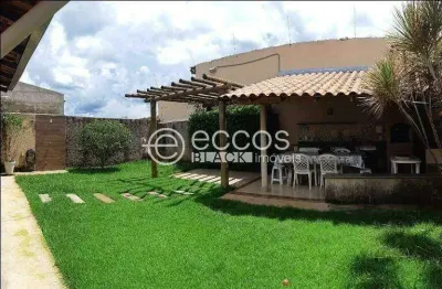 Casa à venda, 3 quartos, 1 suíte, shopping park - uberlândia/mg