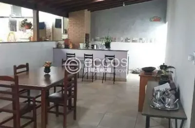 Casa à venda, 3 quartos, 1 suíte, 3 vagas, pampulha - uberlândia/mg