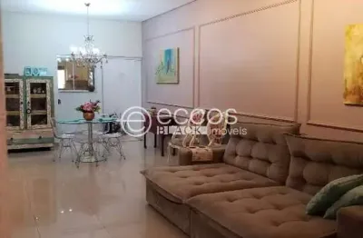 Casa à venda, 4 quartos, 2 suítes, 2 vagas, cidade jardim - uberlândia/mg