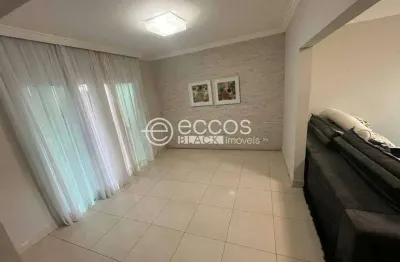 Casa à venda, 3 quartos, 1 suíte, 3 vagas, residencial gramado - uberlândia/mg