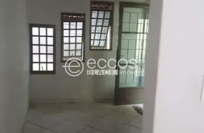 Casa à venda, 4 quartos, 1 suíte, 2 vagas, jardim das palmeiras - uberlândia/mg