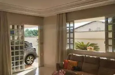 Casa à venda, 5 quartos, 1 suíte, 2 vagas, vigilato pereira - uberlândia/mg
