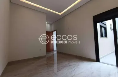 Casa em condomínio à venda, 3 quartos, 1 suíte, 3 vagas, alto umuarama - uberlândia/mg
