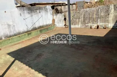 Terreno à venda na Rua José Soares Ferreira, Presidente Roosevelt, Uberlândia