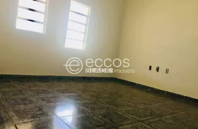 Casa à venda, 3 quartos, 1 suíte, 3 vagas, patrimônio - uberlândia/mg