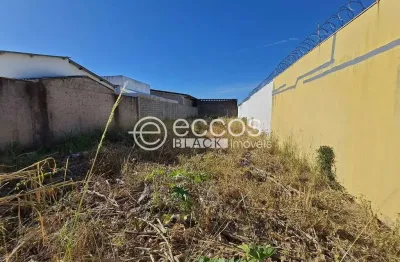 Terreno à venda na Rua Galiano Torrano, 90, Minas Gerais, Uberlândia