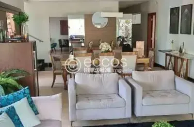 Casa em condomínio para aluguel, 4 quartos, 4 suítes, 5 vagas, tocantins - uberlândia/mg