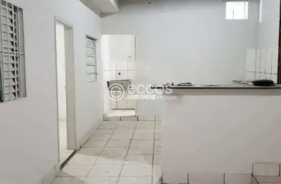 Casa à venda, 2 quartos, 4 vagas, osvaldo rezende - uberlândia/mg