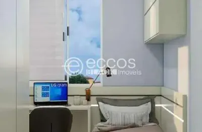 Cobertura à venda, 3 quartos, 2 suítes, 2 vagas, laranjeiras - uberlândia/mg